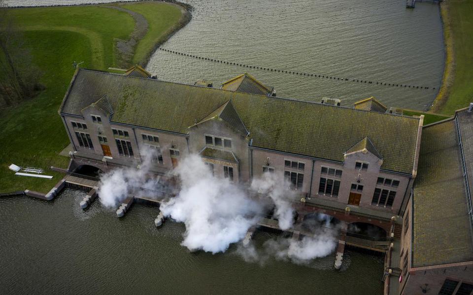 Het Woudagemaal In Lemmer Wordt Weer Onder Stoom Gebracht En Ditmaal Is